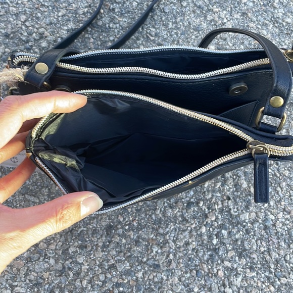 Brand new, with tags, True Craft shoulder bag, black with gold stars - Picture 7 of 7